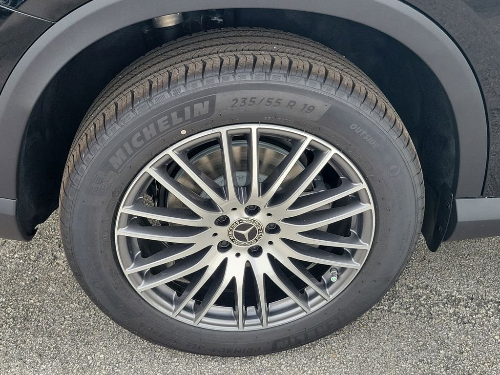 New 2026 Black Mercedes-Benz GLC 300 image 7