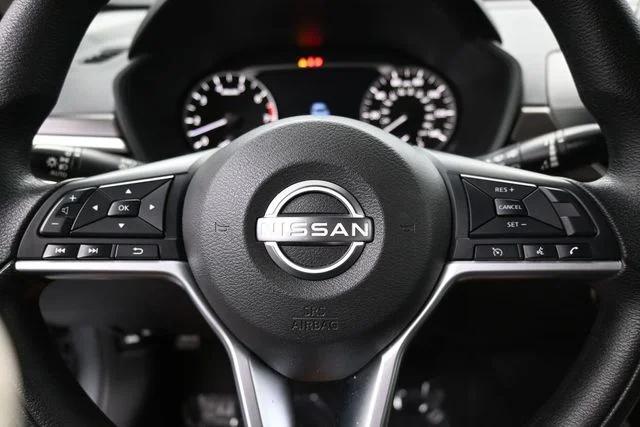 Used 2024 Gray Nissan 2.5 SV image 17