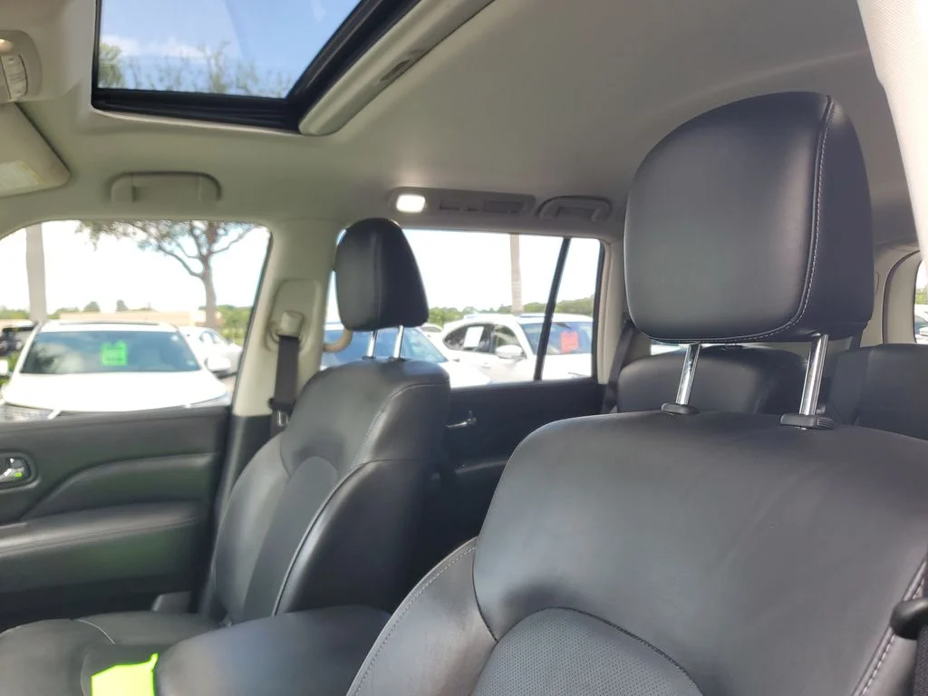Used 2021 Blue INFINITI LUXE image 23