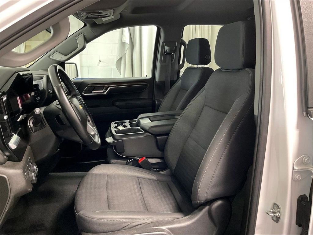 Used 2023 White Chevrolet LT image 10