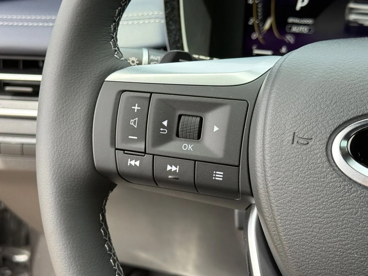 New 2026 GRAPHITE SHADOW INFINITI Sport AWD image 15