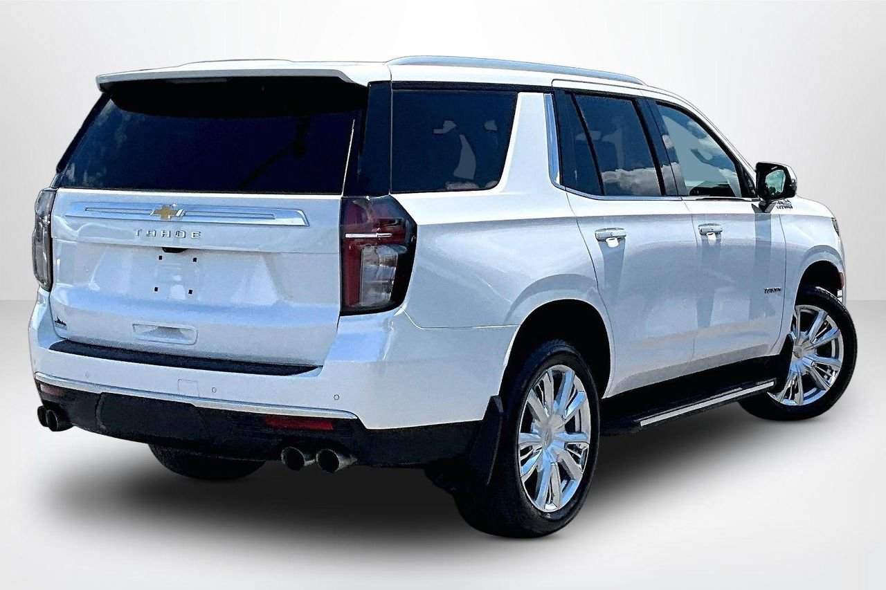 Used 2023 Iridescent Pearl Tricoat Chevrolet 4WD High Country image 6