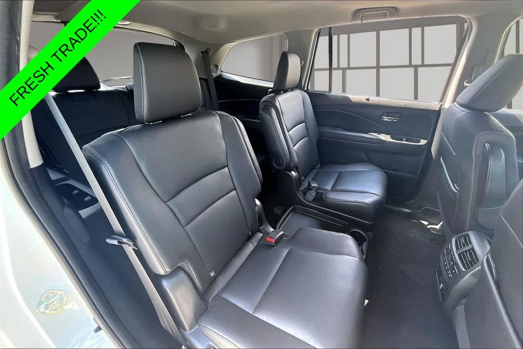Used 2022  Honda Touring image 25