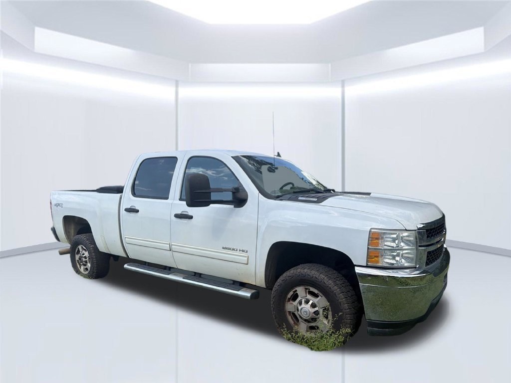 Used 2013 White Chevrolet LT image 10