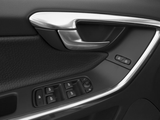 Used 2015 Black Volvo T6 R-Design Platinum image 19