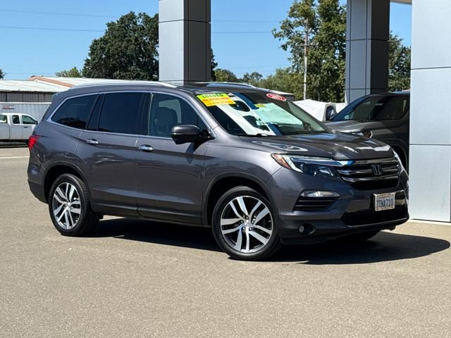 2017 Honda Pilot 4WD Touring's photo