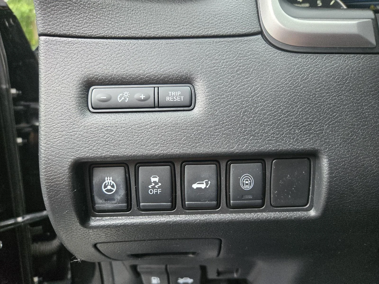 Used 2019 Magnetic Black Pearl Nissan Platinum image 16
