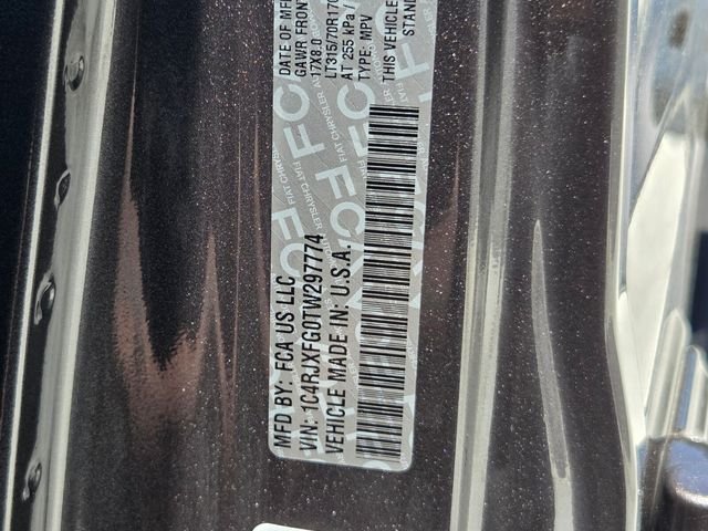New 2026 Granite Crystal Metallic Clear-Coat Exterior Paint Jeep Rubicon X image 33