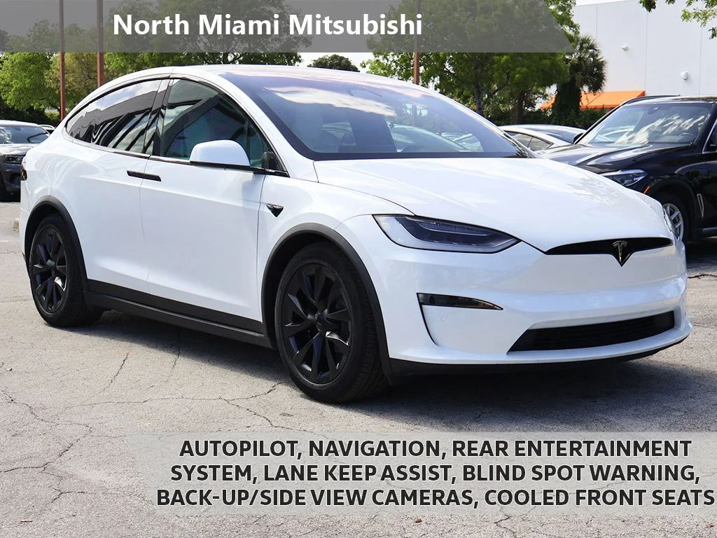 2022 Tesla Model X Long Range's photo