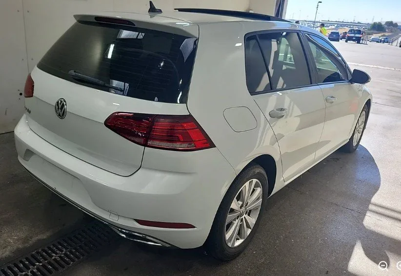 Used 2021 White Volkswagen 1.4T TSI image 3