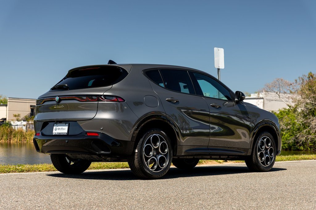 2025 Alfa Romeo Tonale photo 4