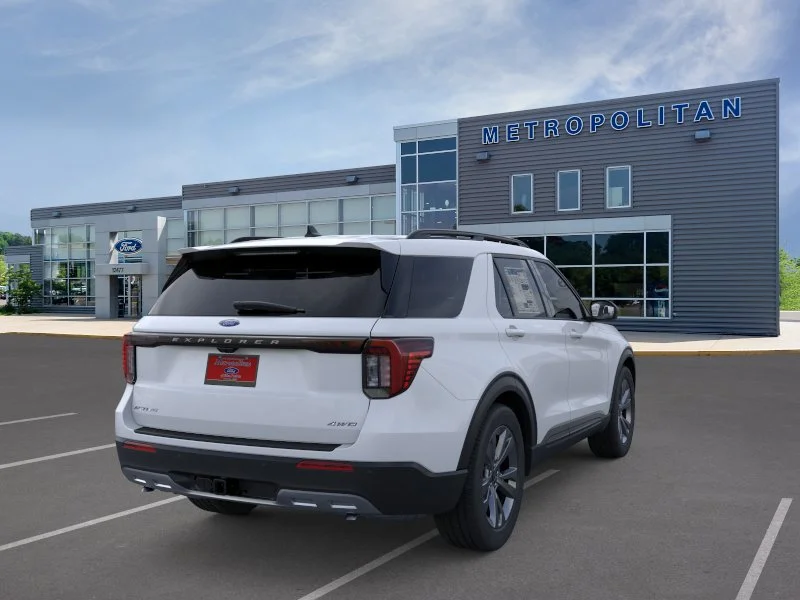 New 2026 Space White Metallic Ford Active image 8