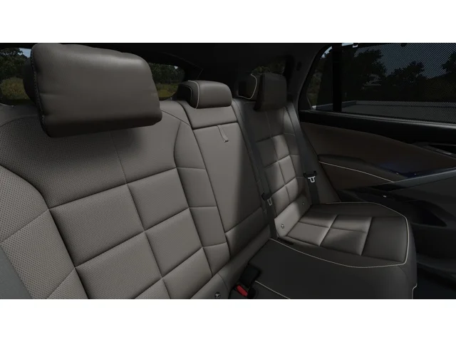 New 2027 Space Silver Metallic BMW  image 12