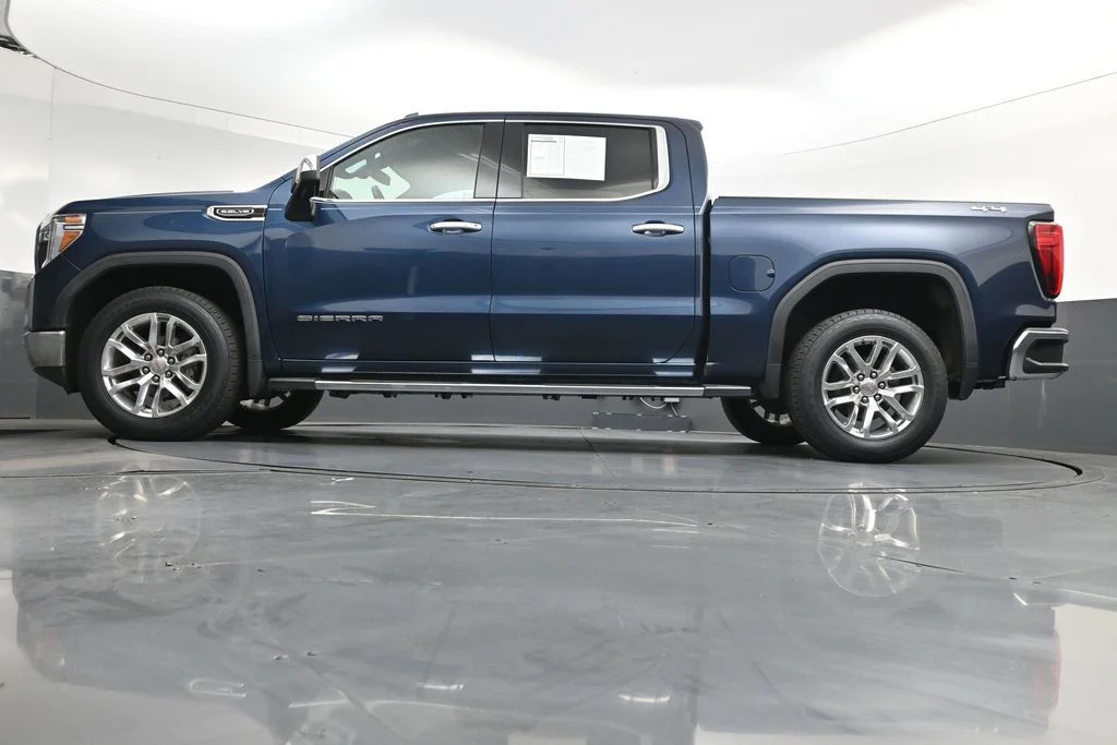 Used 2020 Blue GMC SLT image 48