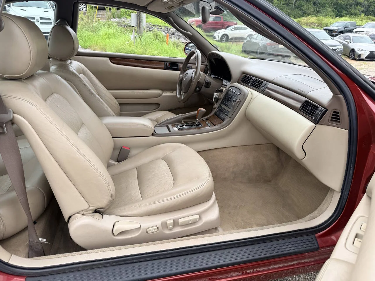 Used 2000 Red Lexus Base 2dr Coupe image 19