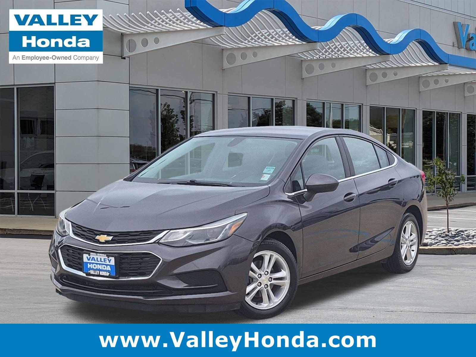 Used 2016 Tungsten Metallic Chevrolet LT image 1