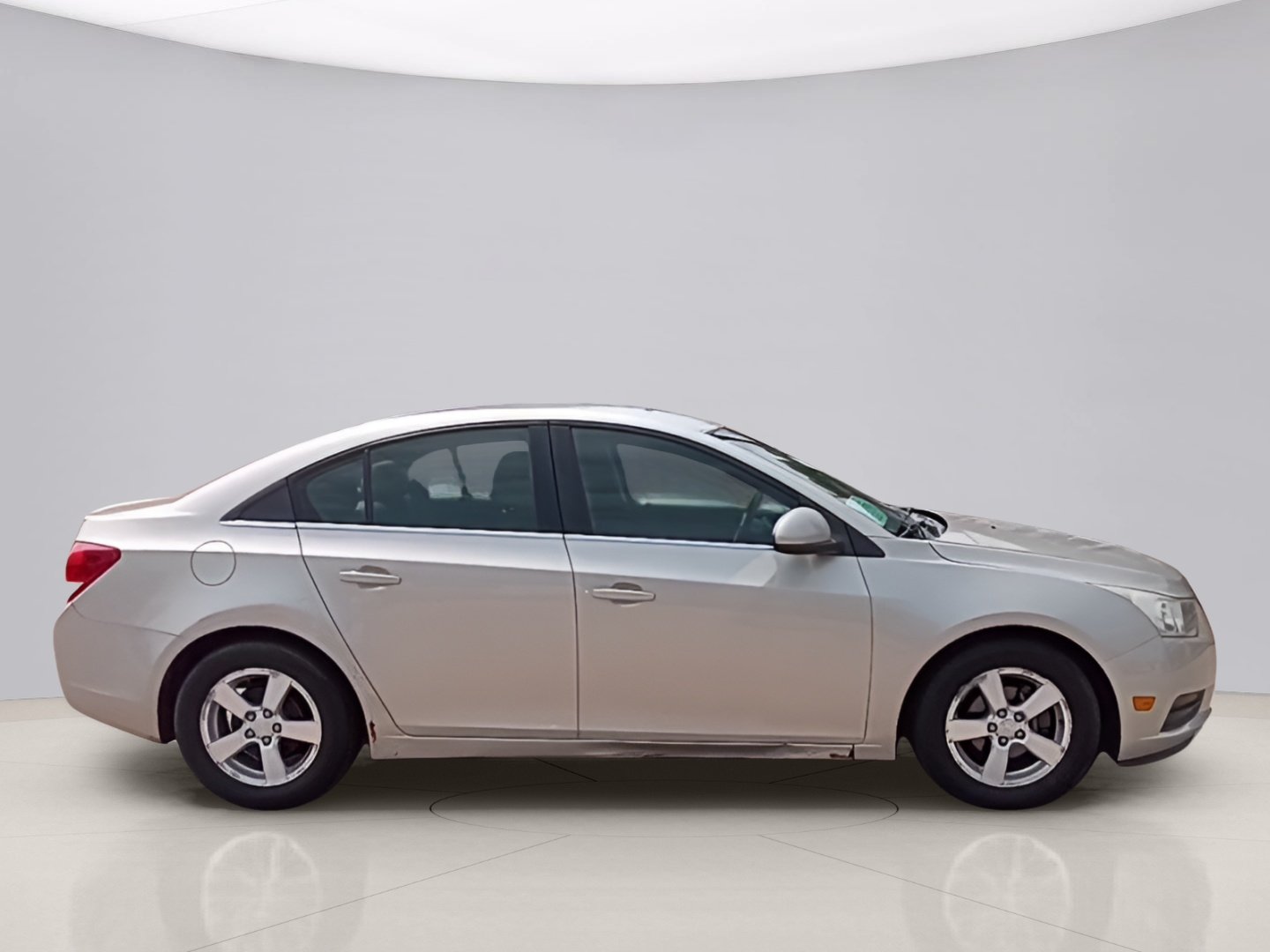 Used 2013 Gold Chevrolet 1LT image 6