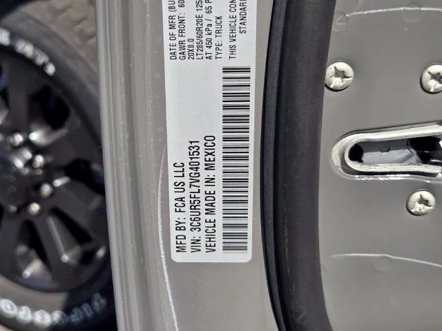 New 2027 Ceramic Gray Clear-Coat Exterior Paint RAM Laramie image 30