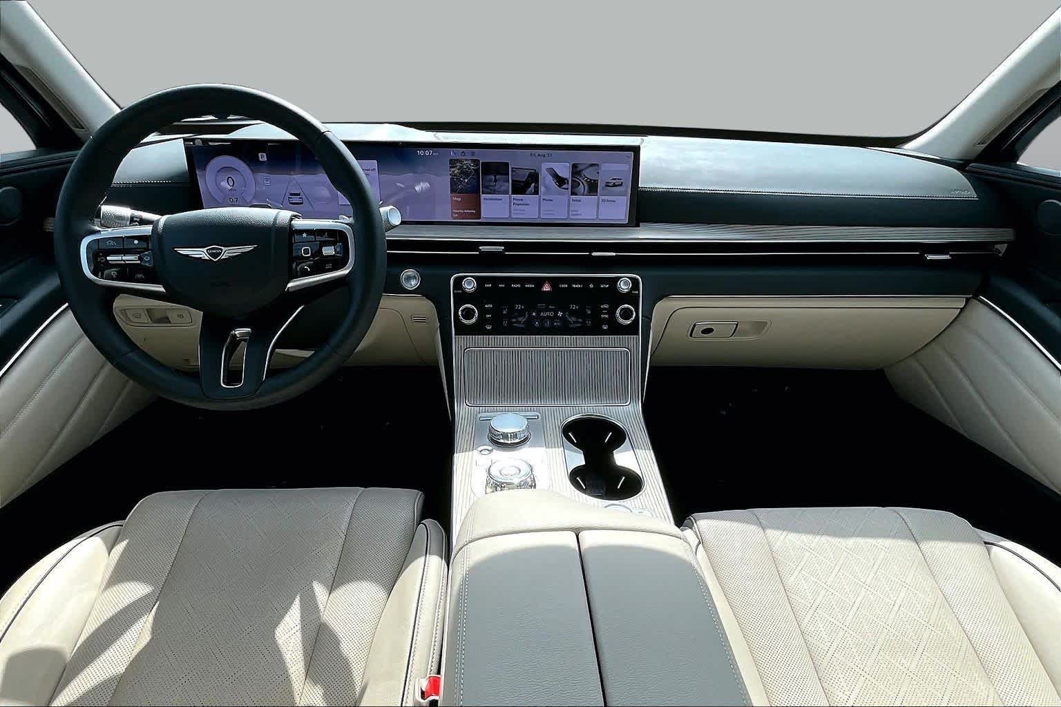 Used 2025 Savile Silver Genesis 3.5T Advanced image 16