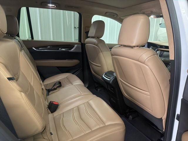 Used 2020 Crystal White Tricoat Cadillac Premium Luxury image 16