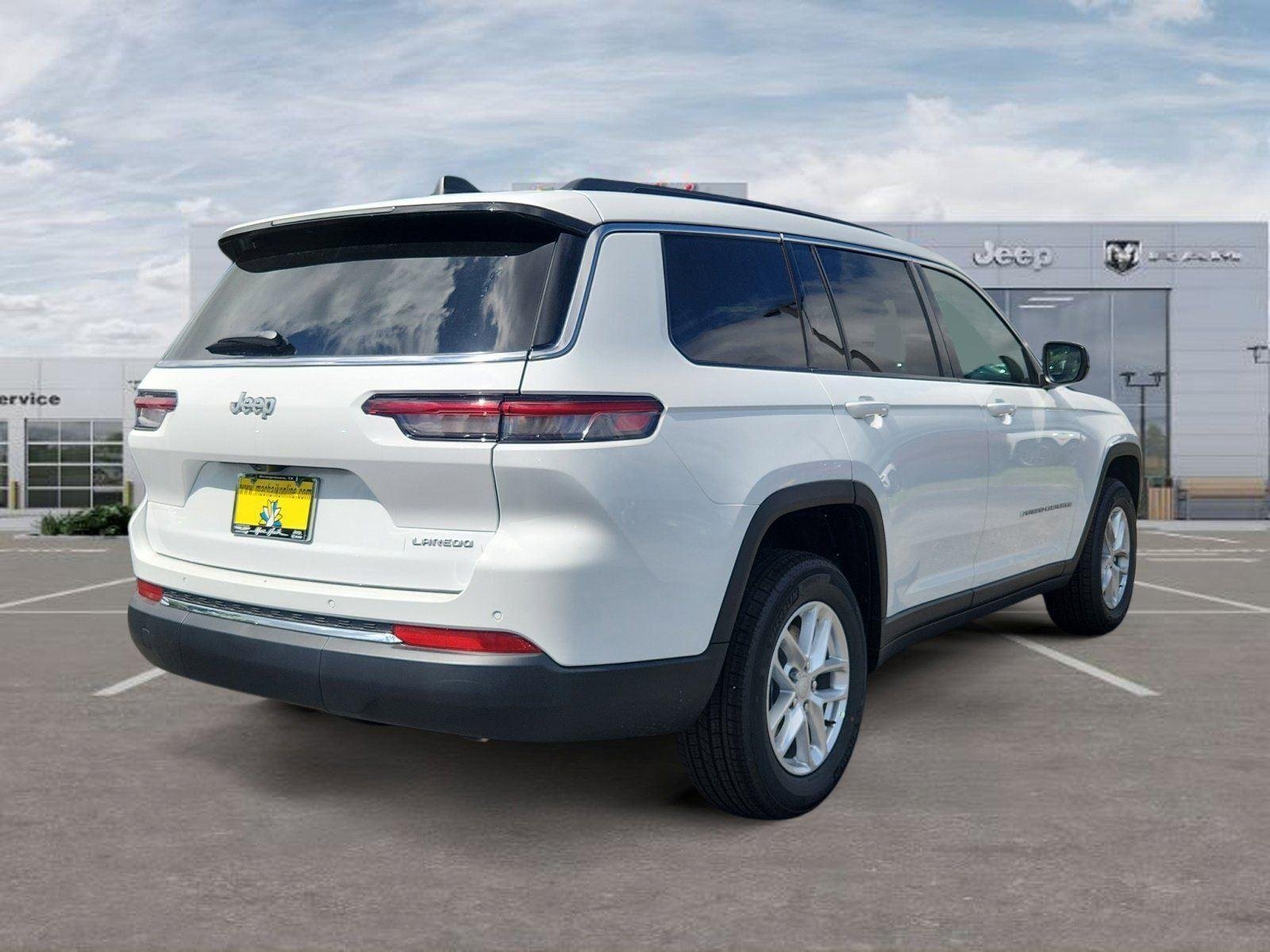 New 2026 Bright White Clear-Coat Exterior Paint Jeep Laredo image 5