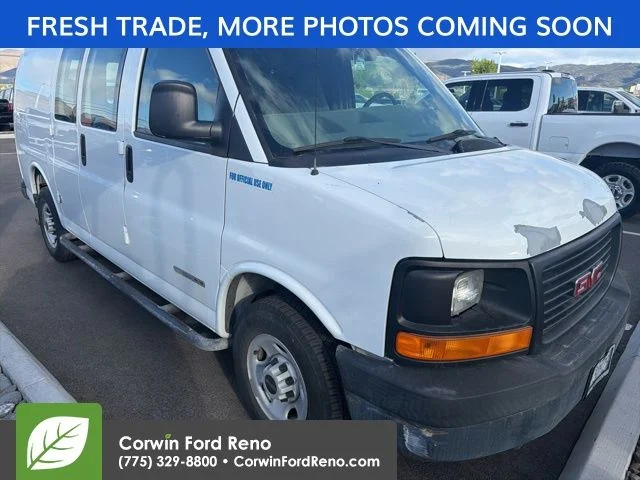 2005 GMC Savana 2500 Work Van (HD)'s photo