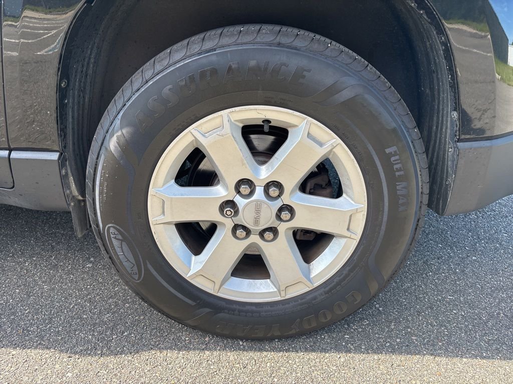 Used 2016 Black GMC SLE-2 image 11