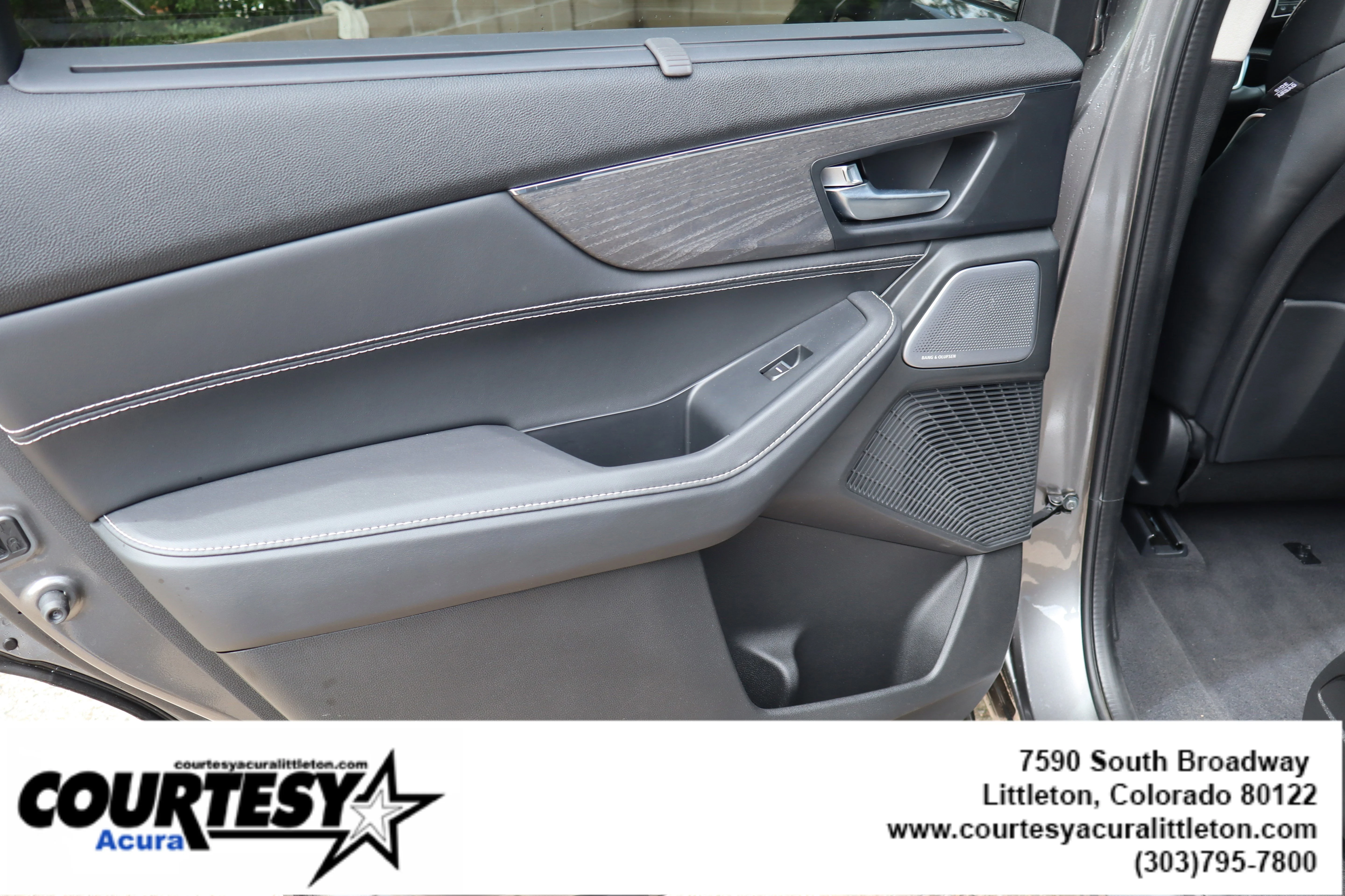 Certified Used 2026 Liquid Carbon Metallic Acura SH-AWD with Advance Package image 28