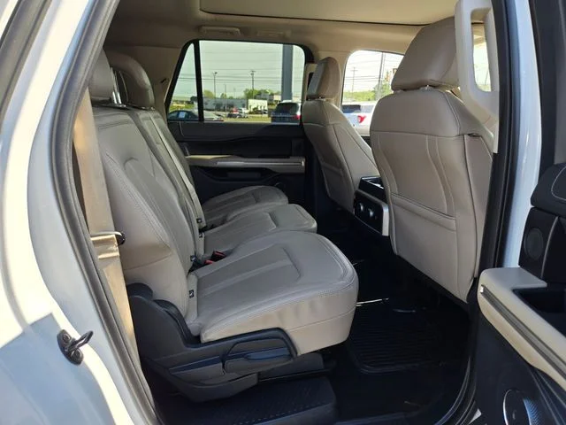Used 2024 White Ford Limited image 21