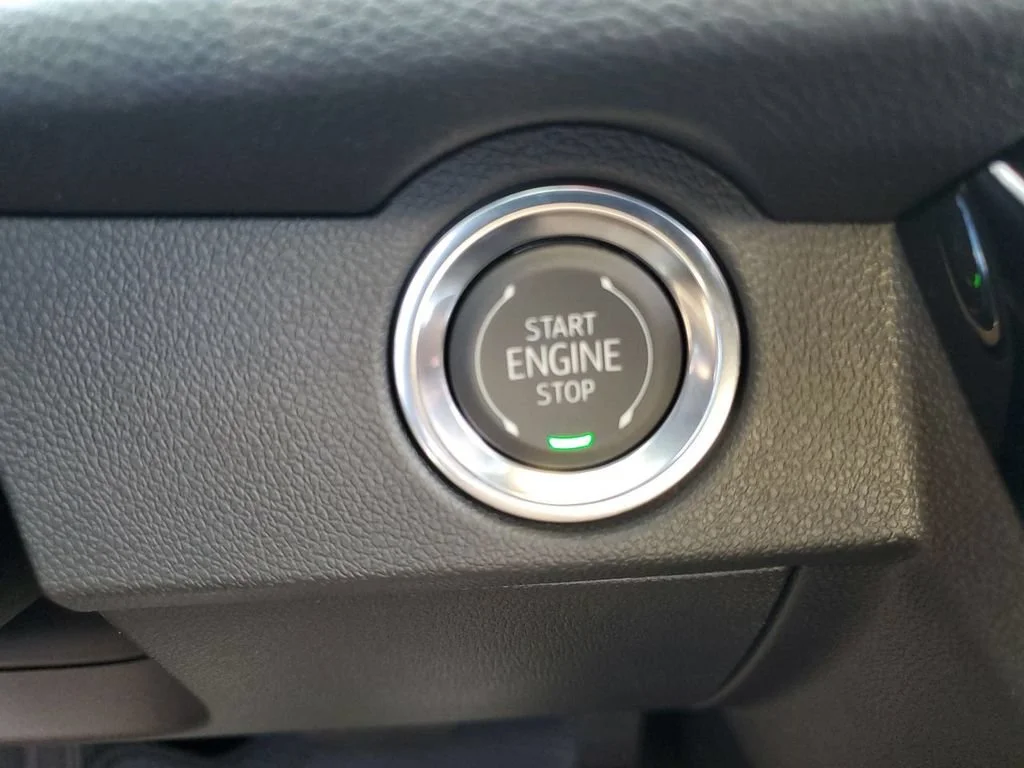 New 2026 Polar White Tricoat Chevrolet High Country image 23