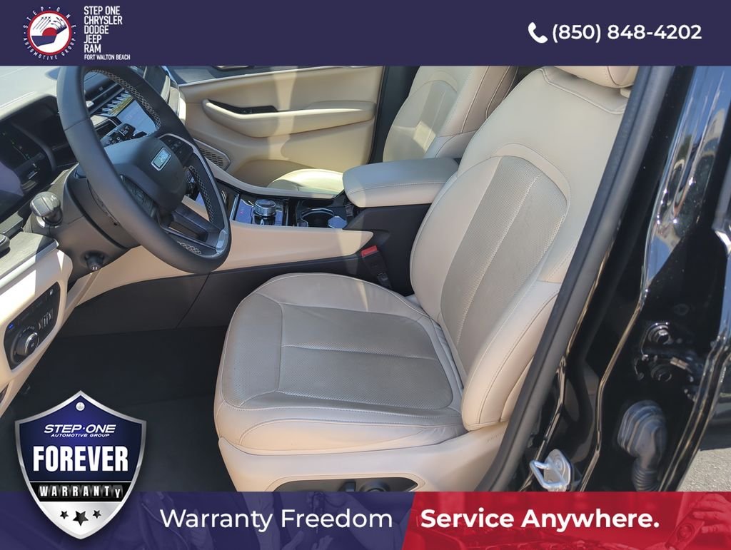 Used 2022 Black Jeep 4xe image 11
