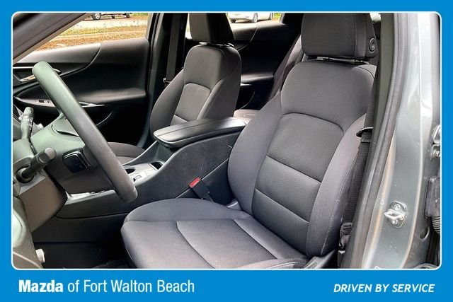 Used 2024 Gray Chevrolet LT image 18