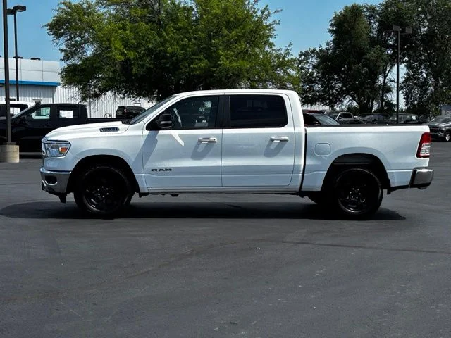 Used 2022 White Ram Big Horn/Lone Star image 4