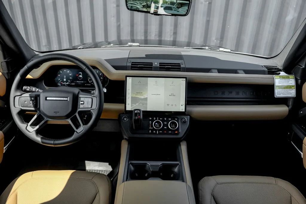 New 2026 Santorini Black Land Rover S image 20