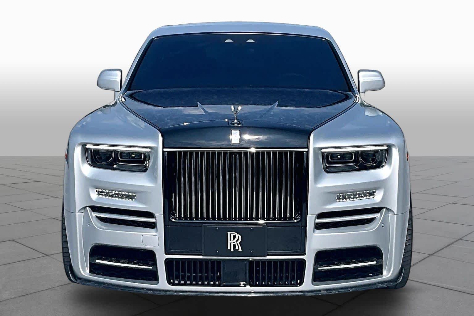 Used 2024 Jubilee Silver Rolls-Royce  image 4