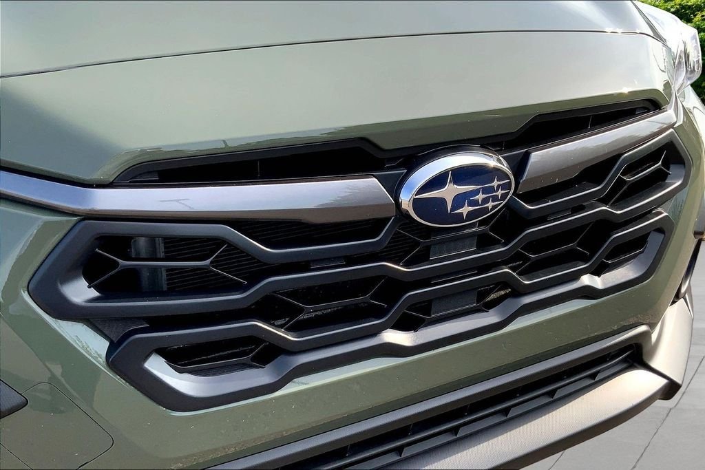 Used 2026 Green Subaru Premium image 30