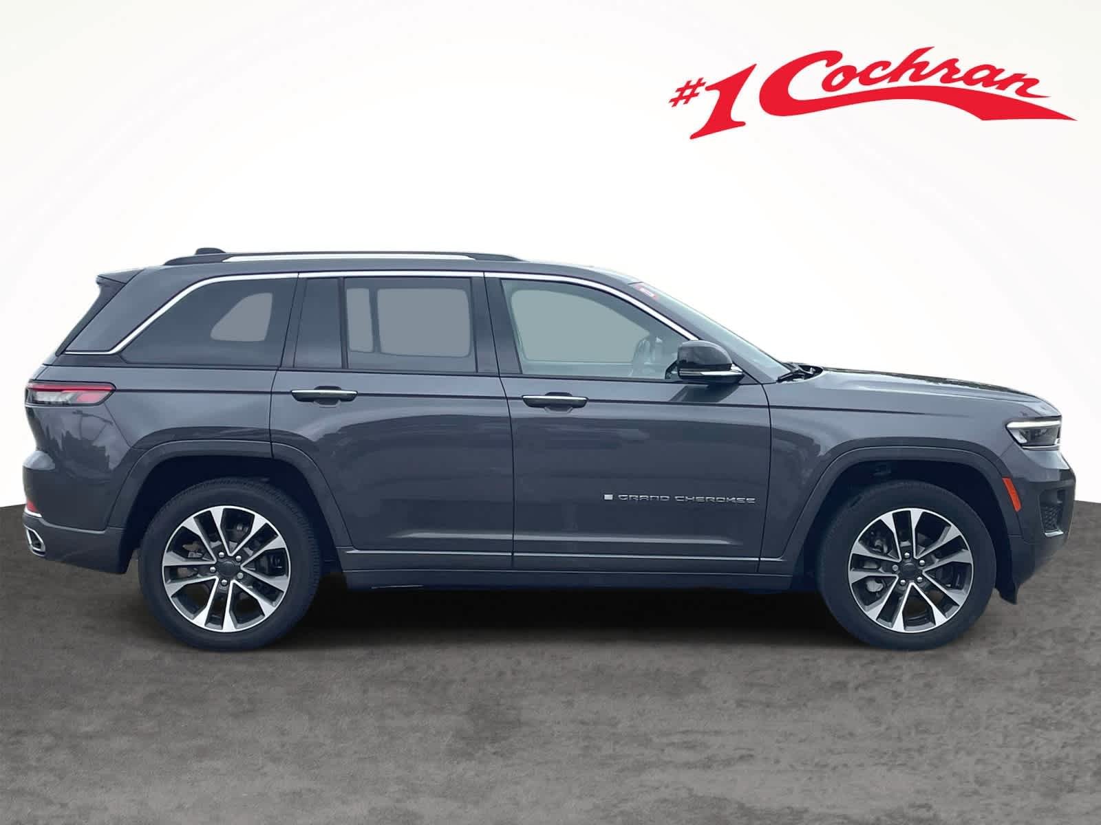 Used 2023 Gray Jeep Overland 4x4 image 8