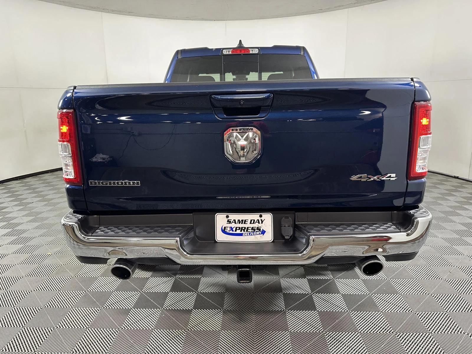 Used 2022 Patriot Blue Pearlcoat Ram Big Horn image 15
