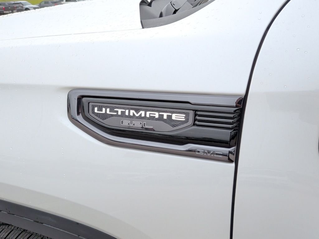 Used 2025 White Frost Tri-Coat GMC Denali Ultimate image 52