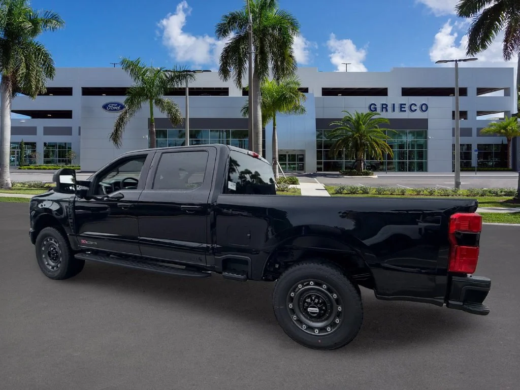 New 2027 Agate Black Metallic Ford F-250® XLT image 5
