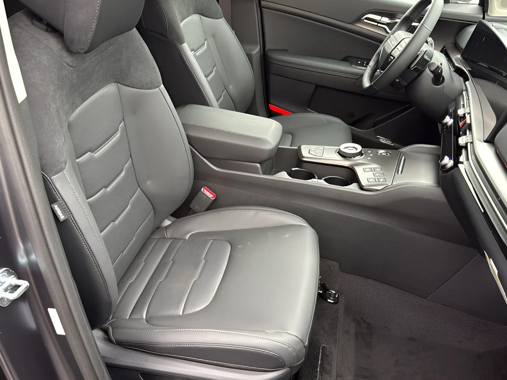 New 2026 Shadow Matte Gray Kia SX-Prestige image 9
