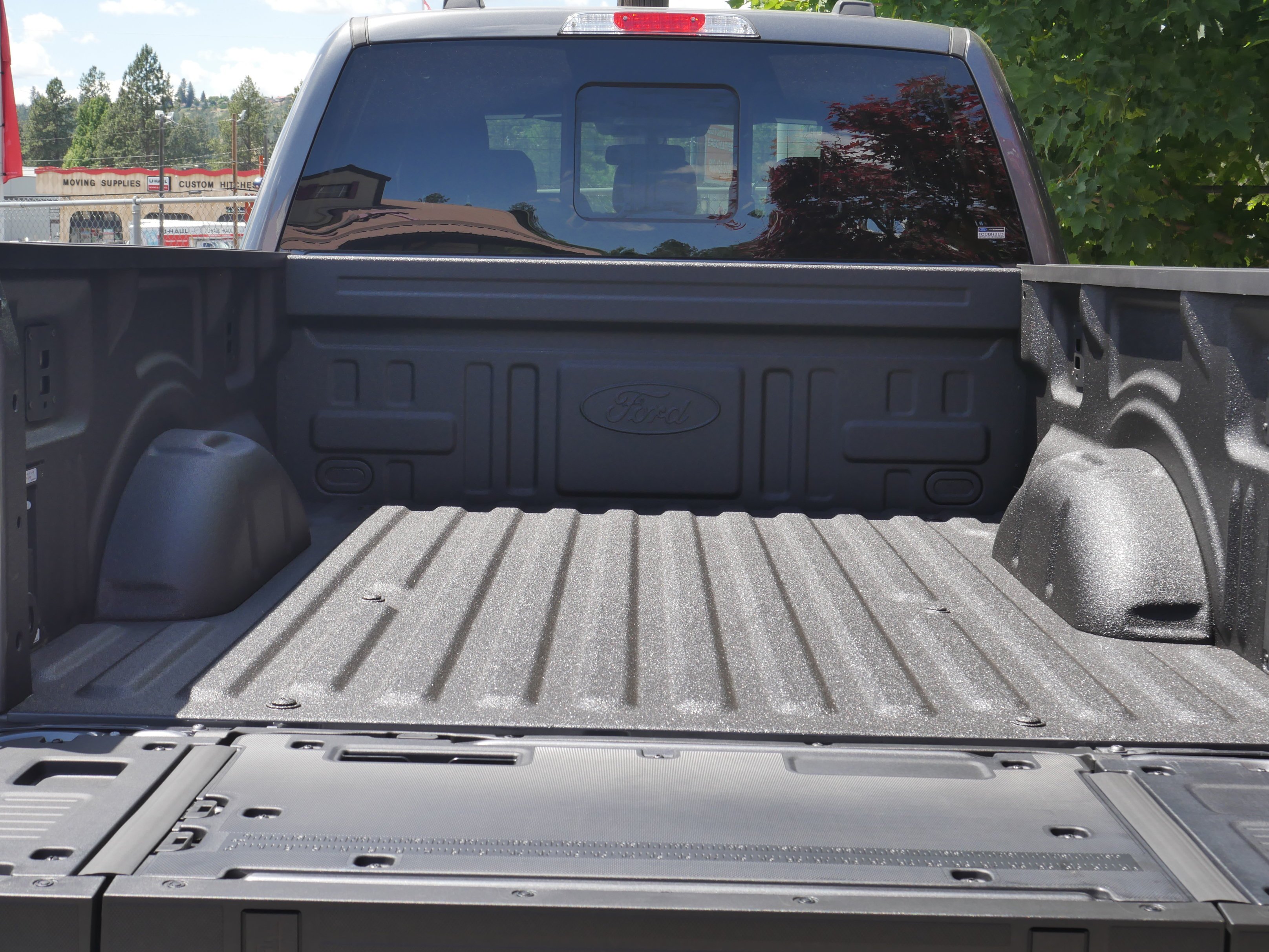 New 2026 Carbonized Gray Metallic Ford Lariat® image 29