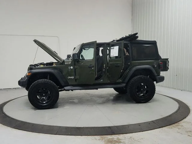 Used 2020 Green Jeep Unlimited Sport S image 13