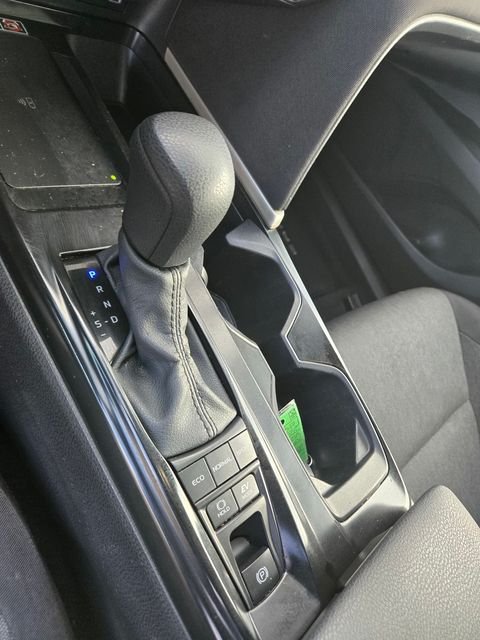 Used 2025  Toyota LE image 13