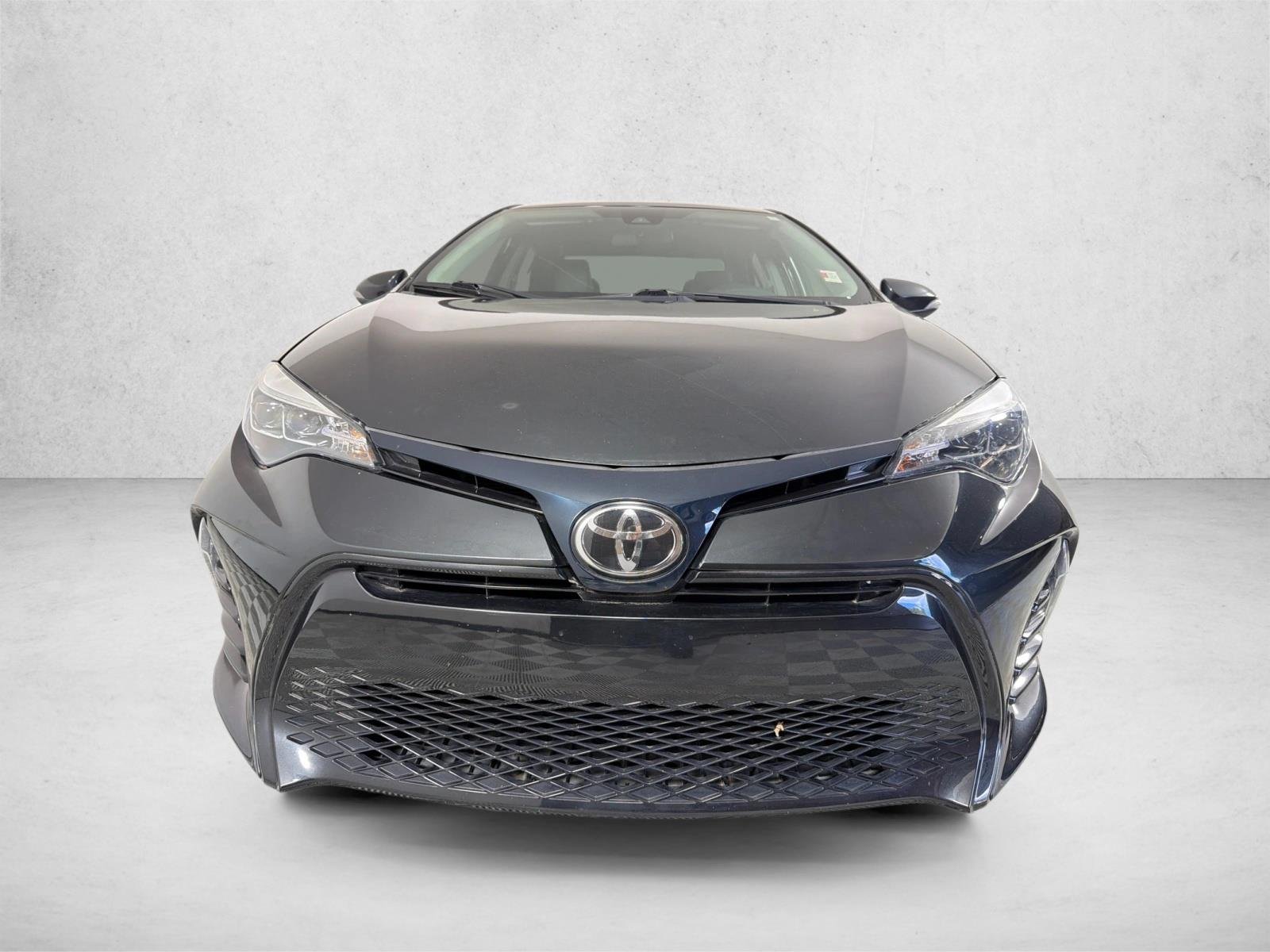 Used 2018 Black Sand Pearl Toyota SE image 8