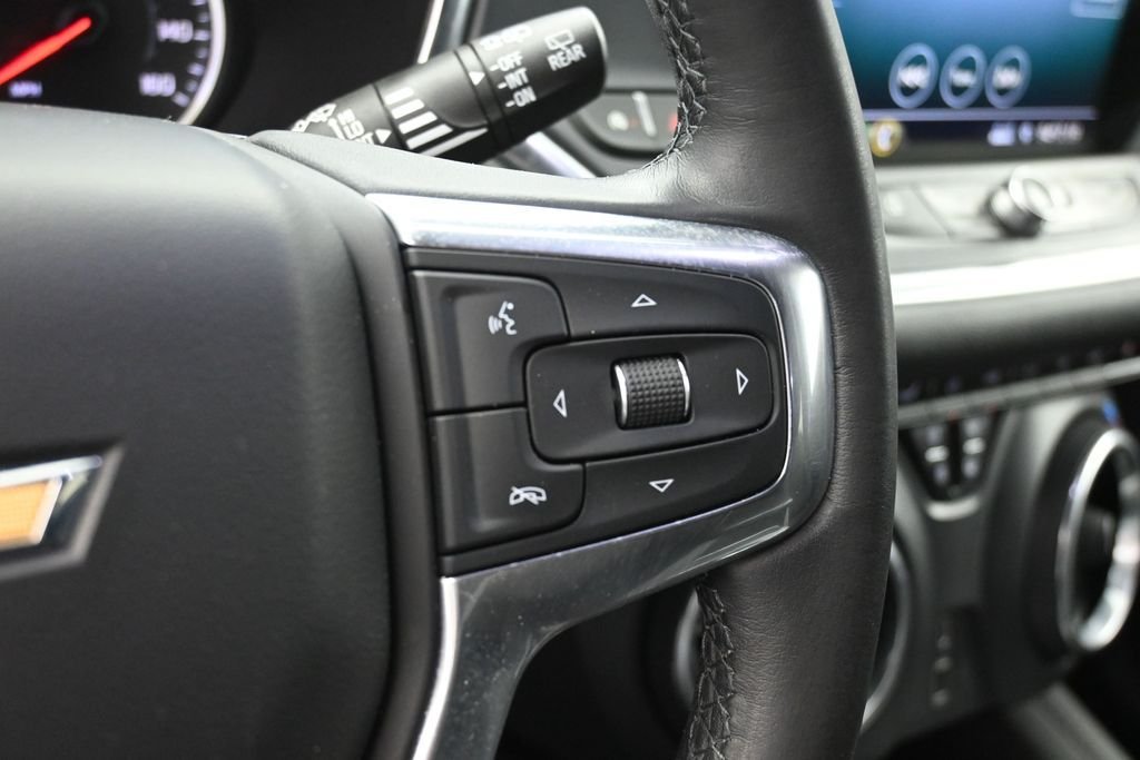 Used 2020 Gray Chevrolet LT image 6