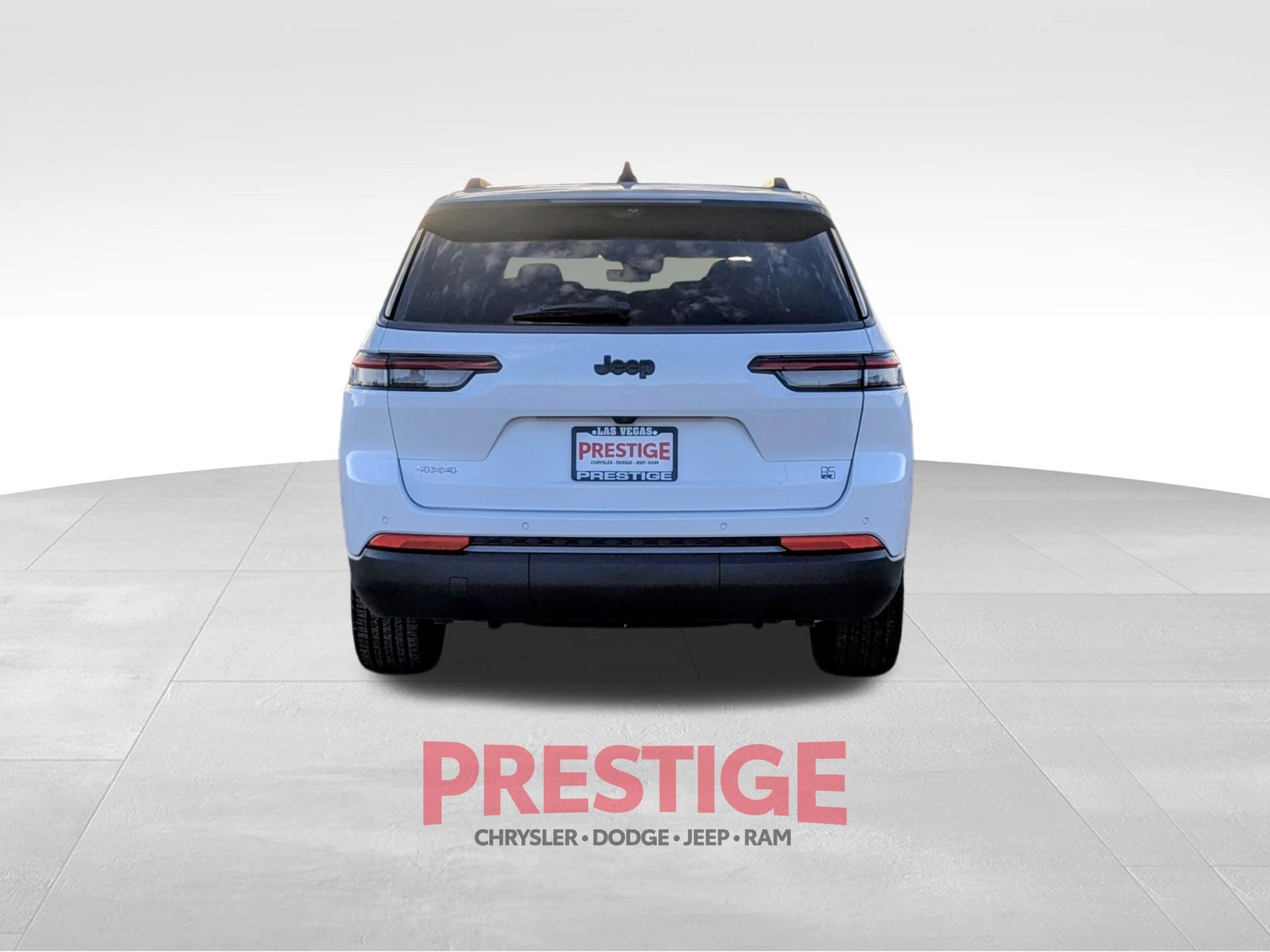 New 2026 Bright White Clear-Coat Exterior Paint Jeep Limited image 6