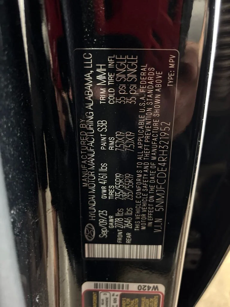 Certified Used 2024 Black Hyundai SEL image 10