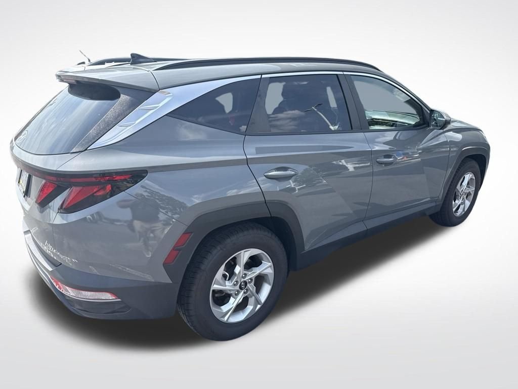 Used 2024 Gray Hyundai SEL image 3