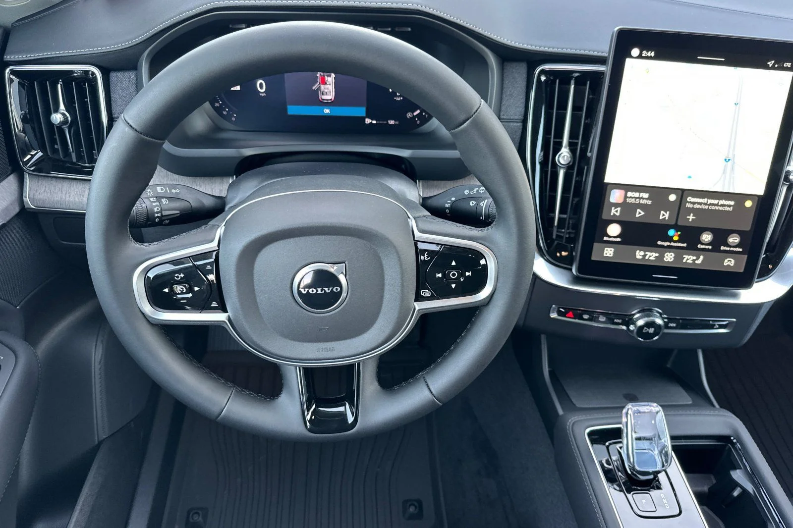2026 Volvo XC90 Ultra - Photo 13